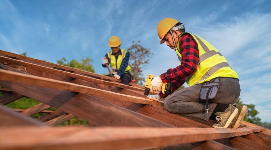 Professional gutter cleaning in Huron, TN